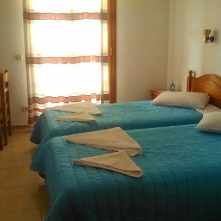 Santa Elena 3* Камари